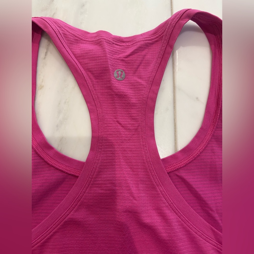 Lululemon Athletica Pink Run Swiftly Tech 10 Hip Length Sleeveless Tank Top